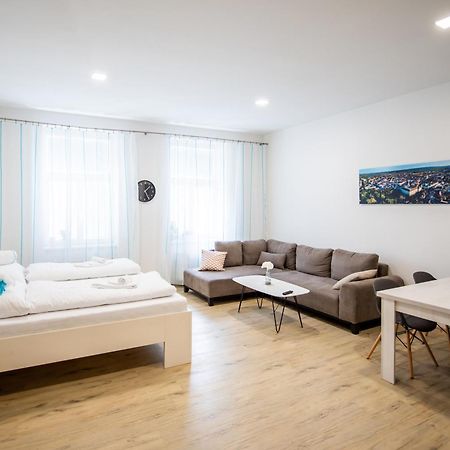 Apartmany Velke Namesti 克罗梅日什 外观 照片