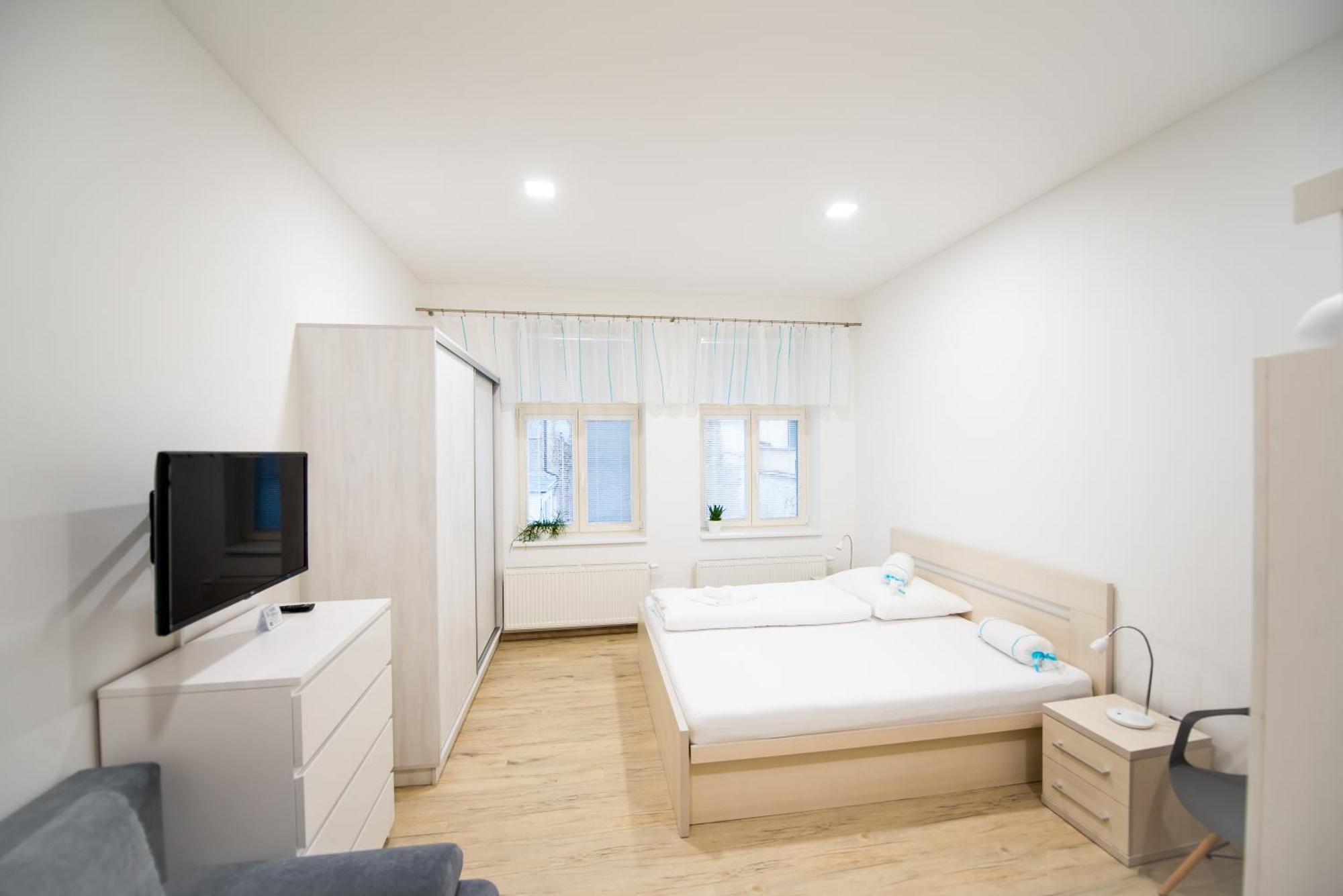 Apartmany Velke Namesti 克罗梅日什 外观 照片