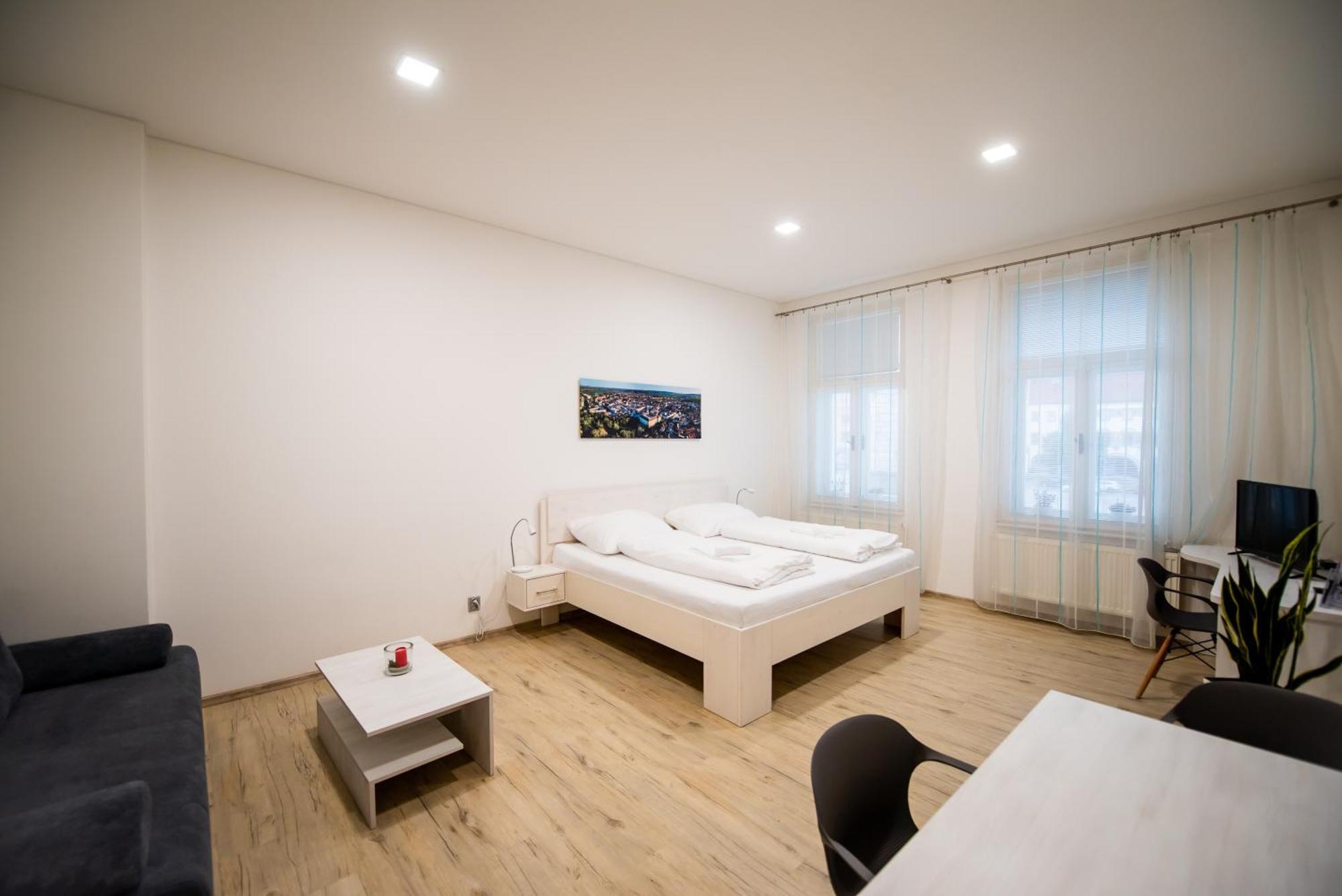 Apartmany Velke Namesti 克罗梅日什 外观 照片